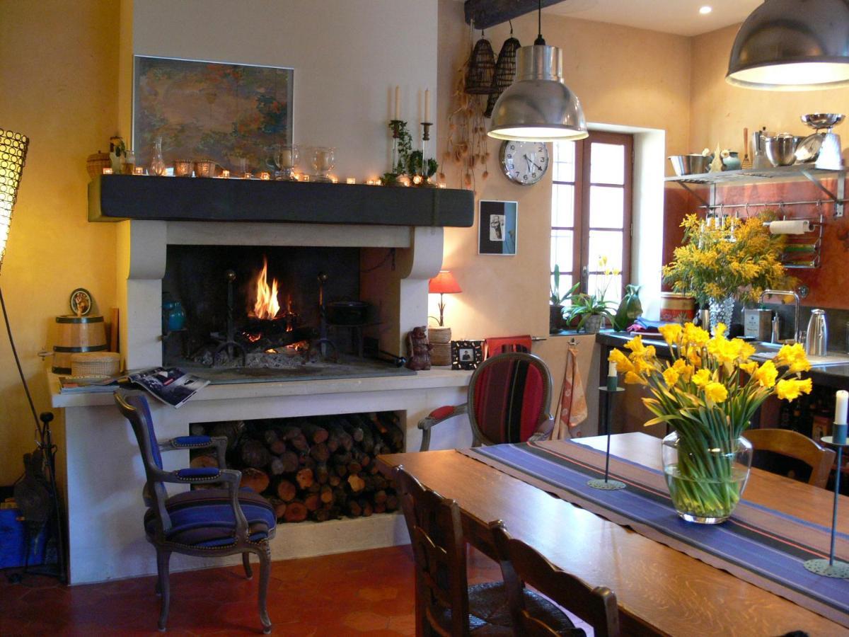 Maison D'hote La Tourette Guest house *